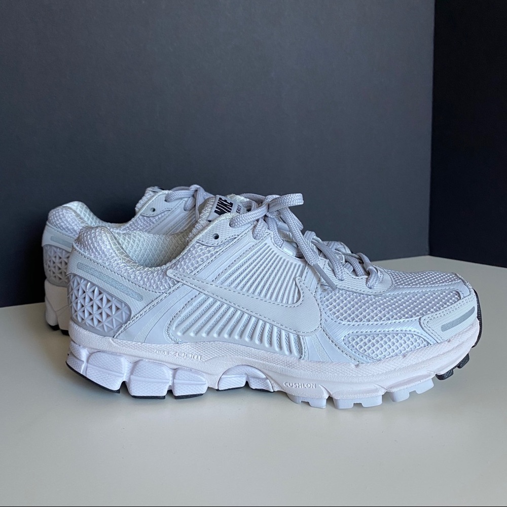 New Nike Air Zoom Vomero 5 ‘Vast Grey’ / US 8 W